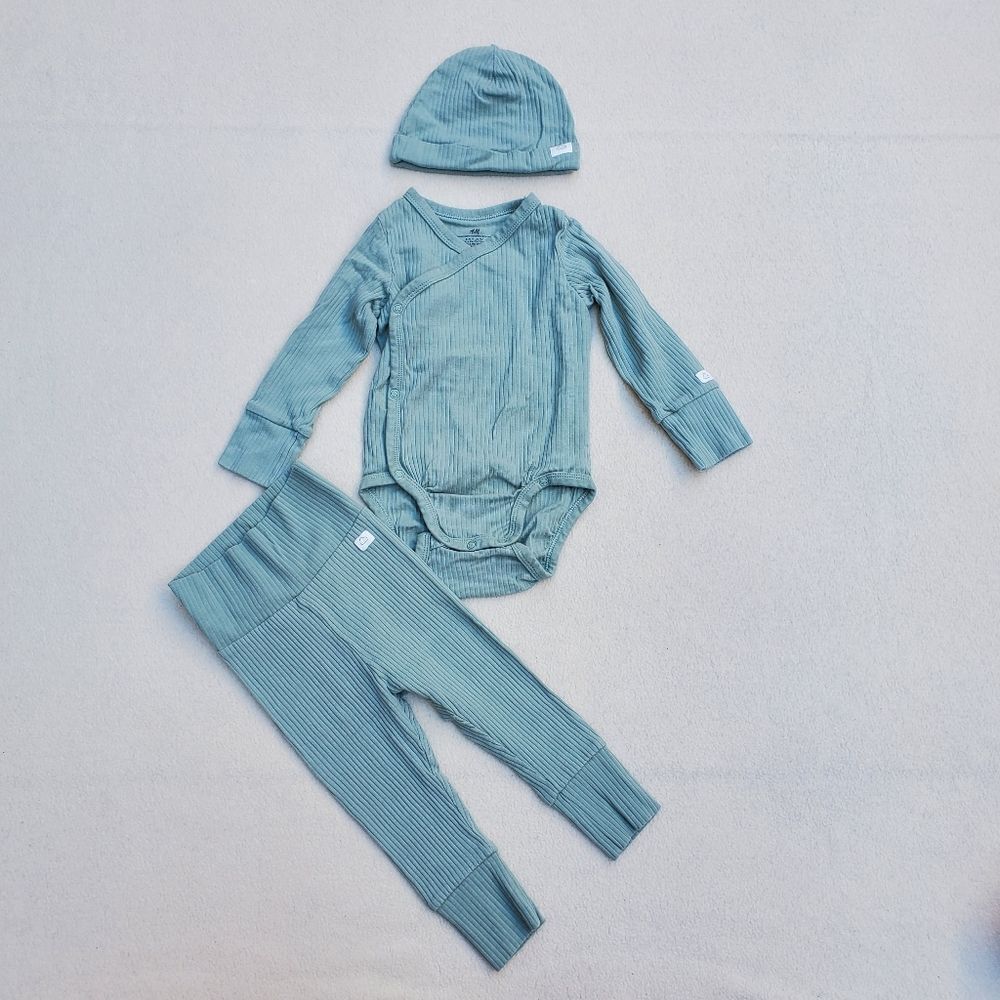 H&M light green 3 piece set - long sleeve wrapover bodysuit, pants, and hat 9m